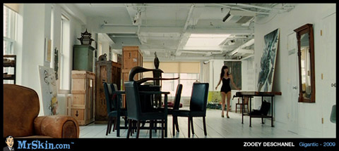 Zooey Deschanel Nude Scene Gigantic Small Tits Showing Tits - Famous