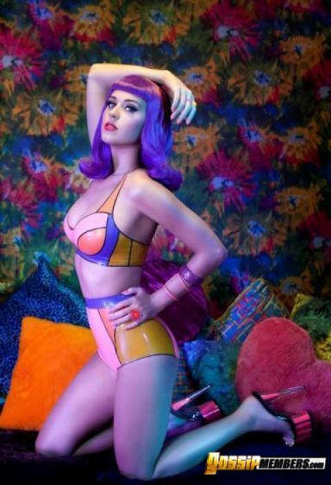 Katy Perry Nude Sexy Scene Latex Busty Showing Tits Horny