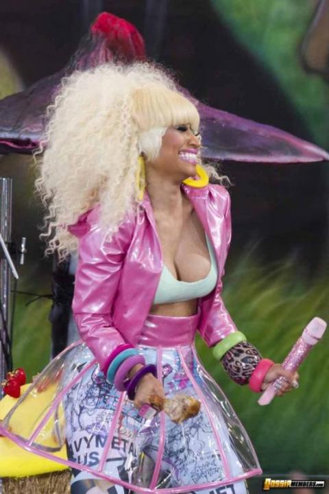 Nicki Minaj Nipple Slip Ebony Booty Hollywood Stunning Doll