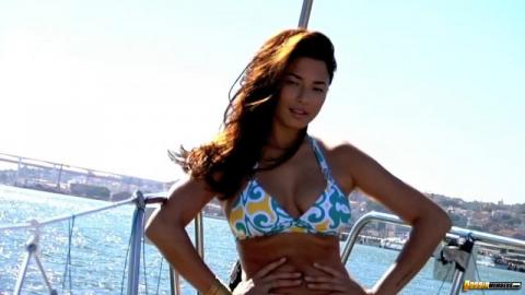 Jessica Gomes Busty Photoshoot Bus Asian Bikini Ethnic Sexy