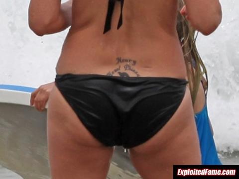 Julia Roberts Nude Sexy Scene Beach Hollywood Bikini Slender