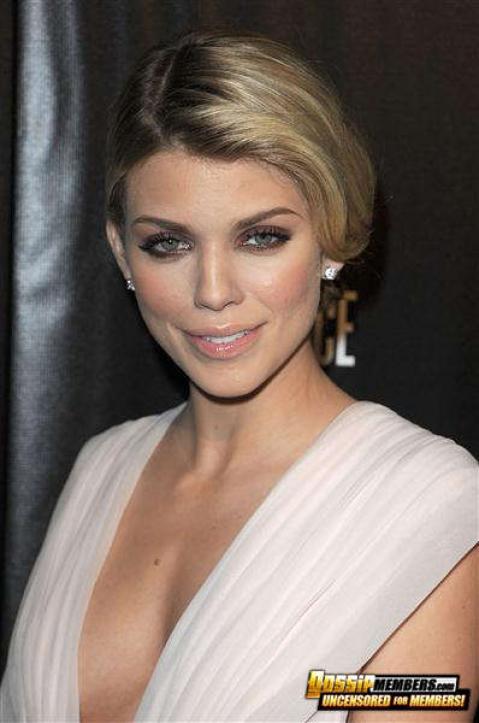 Annalynne Mccord Paparazzi Bar Softcore Car Slender Actress