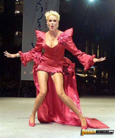 Brigitte Nielsen Flashing Boobs Reality Star Athletic Female