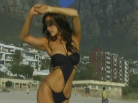 Kelly Brook Reality Star Photoshoot Model Beach Bikini Horny