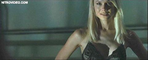 Kristen Hager Alien Vs Predator Requiem Stripping Park Wet