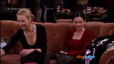 Courteney Cox Friends The One With Rachels Inadvertent Kiss