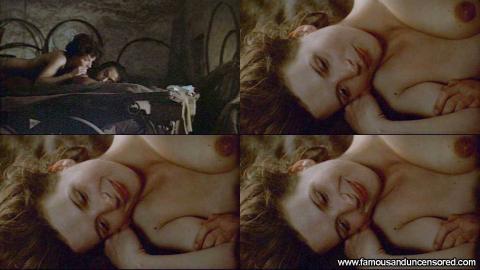 Juliette Binoche The English Patient Close Up Nice Bed Babe