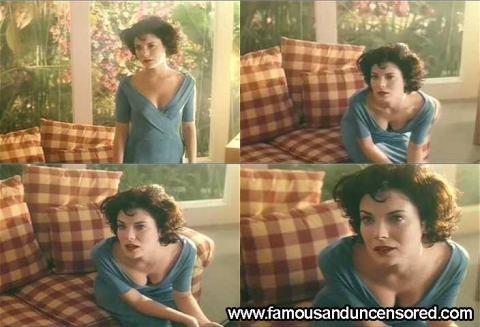 Lara Flynn Boyle Nice Nude Scene Cute Beautiful Posing Hot