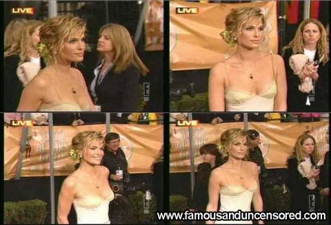 Molly Sims Red Carpet Car Bra Posing Hot Actress Celebrity