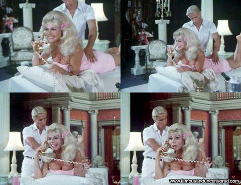 Loni Anderson Nude Sexy Scene Massage Table Gorgeous Doll Hd