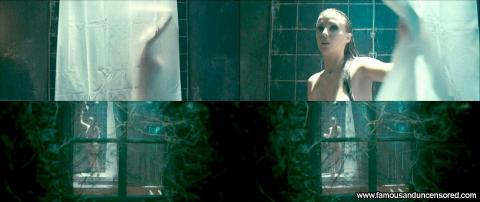 Ashley Mulheron Nude Sexy Scene Vampire Shower Lesbian Doll