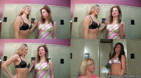 Amy Pelletier Nude Sexy Scene Car Wash Bikini Bra Car Famous