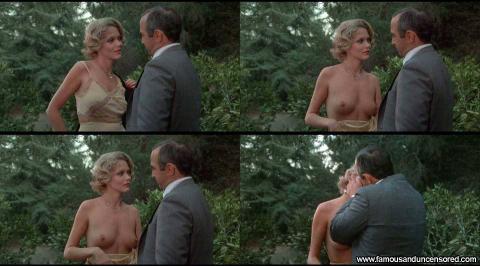 Susan Blakely Nude Sexy Scene Outdoors Gorgeous Posing Hot