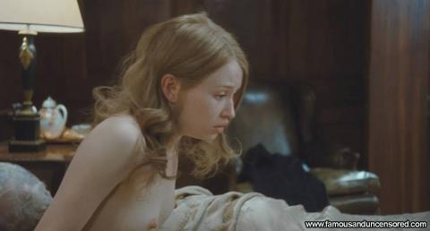 Emily Browning Sleeping Beauty Sleeping Bar Bed Hd Beautiful