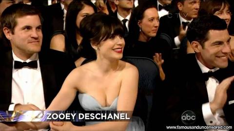 Zooey Deschanel Nude Sexy Scene Awards Sea Actress Female Hd