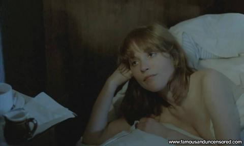 Isabelle Huppert Loulou Flashing Bed Nude Scene Sexy Actress