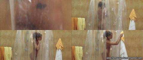 Algina Lipskis Natasha Close Up Shower Bus Bar Famous Female