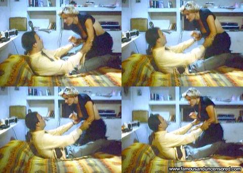 Denise Crosby Poor Bed Beautiful Doll Celebrity Babe Cute Hd