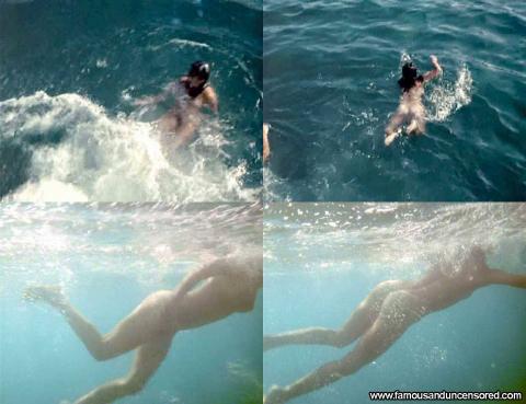 Jennifer Ashley Nude Sexy Scene Tintorera Ocean Jumping Doll