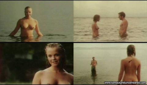 Harris topless laura Laura Harris