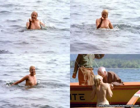 Sheryl Lee Nude Sexy Scene Skinny Dipping Ocean Boat Skinny