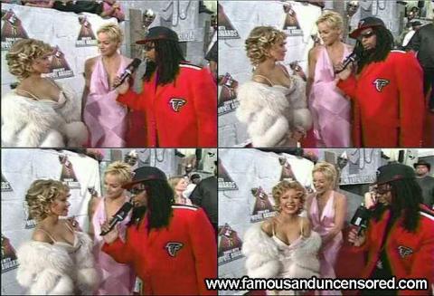 Christina Aguilera Red Carpet Awards Movie Hat Car Female Hd
