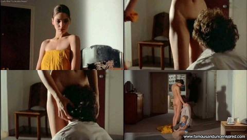 Ornella Muti Bus Legs Nude Scene Cute Celebrity Famous Sexy