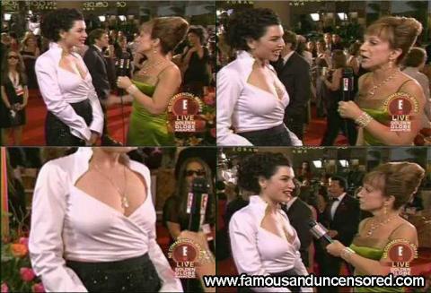 Julianna Margulies Nude Sexy Scene Red Carpet Live Hat Car