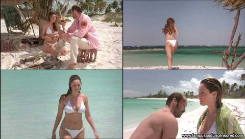 Kelly Brook Wet Beach Bikini Actress Celebrity Nude Scene Hd