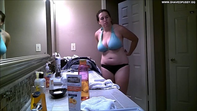Arla Young Room Mate Nude Shower Amateur After Shower Shower Sex