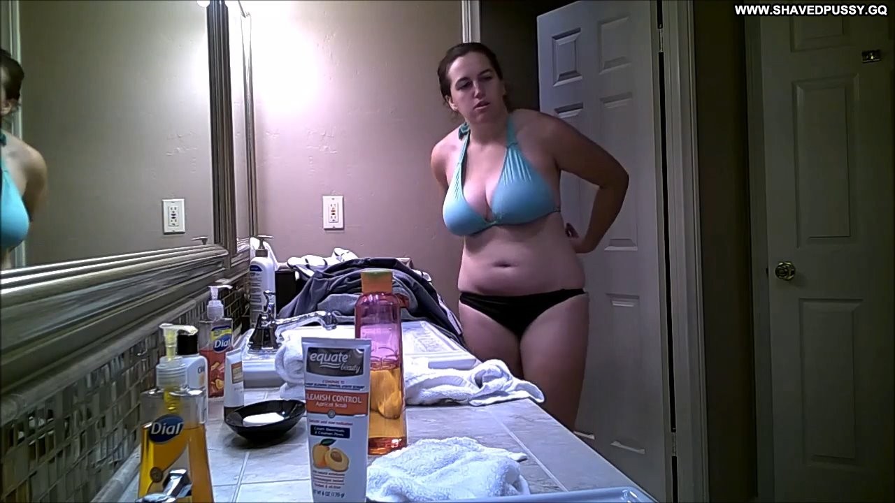 Arla Nude Porn Aftershower Naked Girl Voyeur Shower Sex Amateur image picture