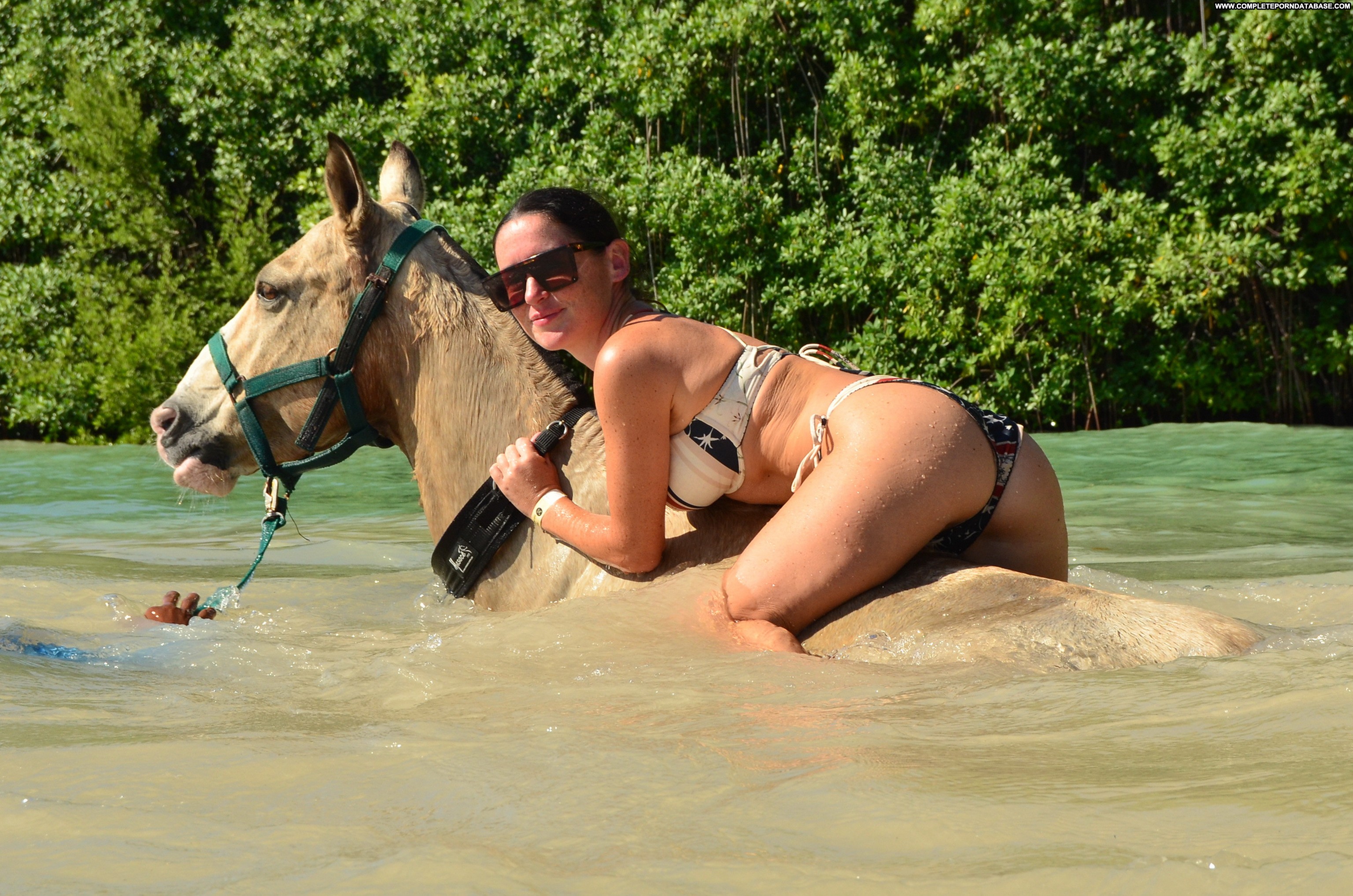 bikinis in paradise amateur mass