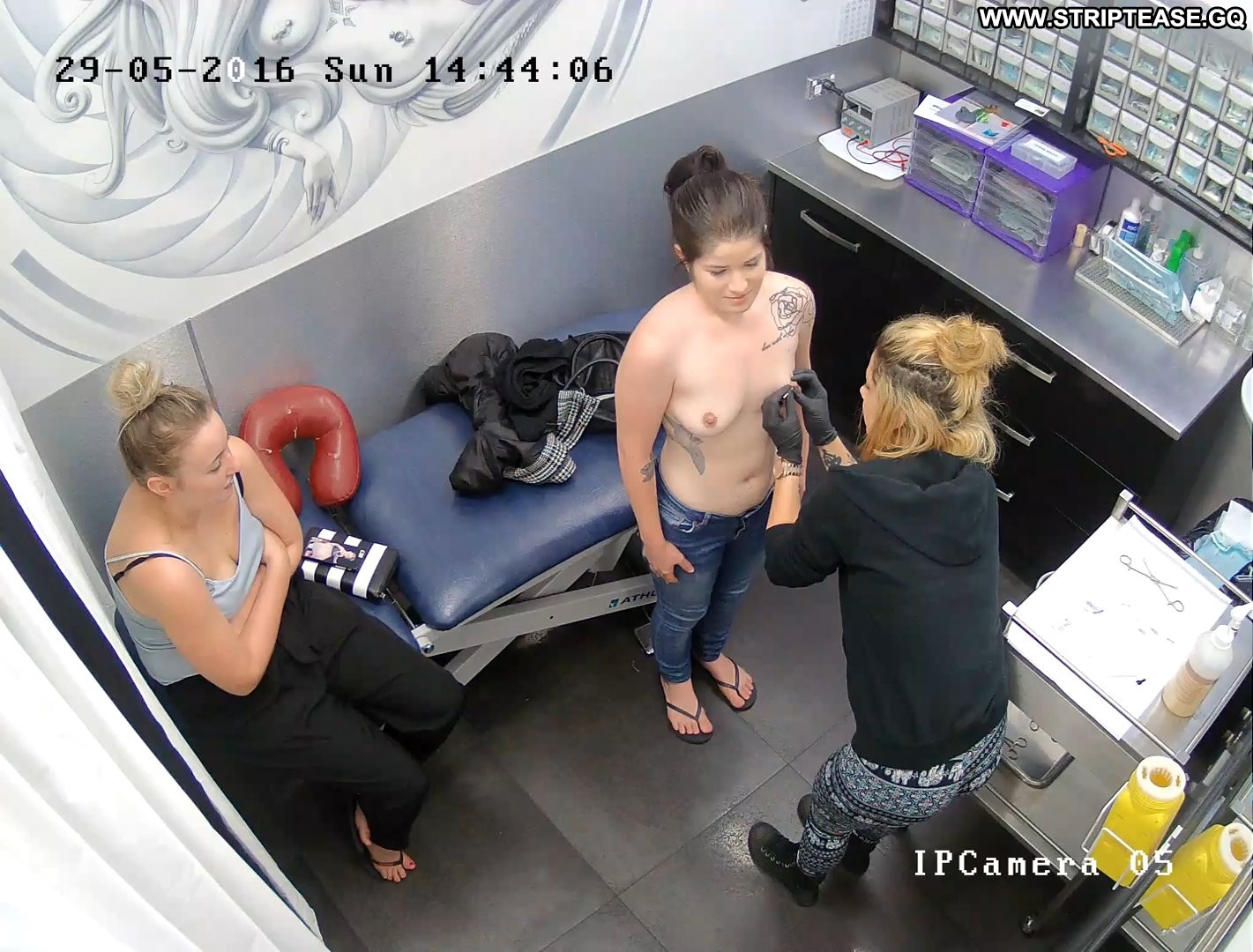 America Beauty Salon Small Tits Genital Piercing Amateur Cam - Complete Porn  Database Pictures