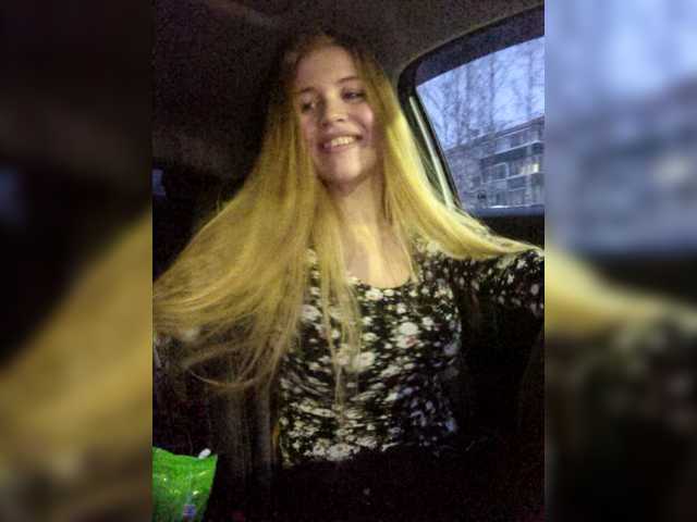 ----angel--- White Shaved Pussy Female Using Vibratoy Green Eyes Smoking Kissing Pussyrubbing Medium Butt Caucasian Speaks English Lovense Sucking Medium Boobs