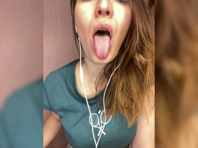 Cam Model KaterinaLiben Massage Fucking Chatting Young Woman Squirt Jerking Smoking