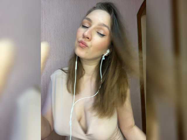 Cam Model KaterinaLiben Webcam Deepthroat Enjoying Pussyfucking Young Woman Blowjob
