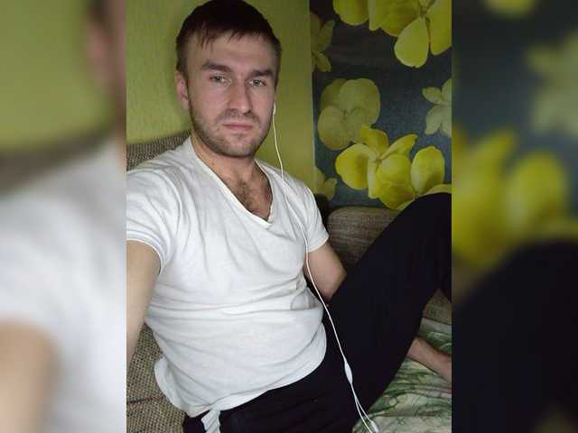 Cam Model 123Ok1123 Medium Penis Chatting Russian Webcam King Of The Room