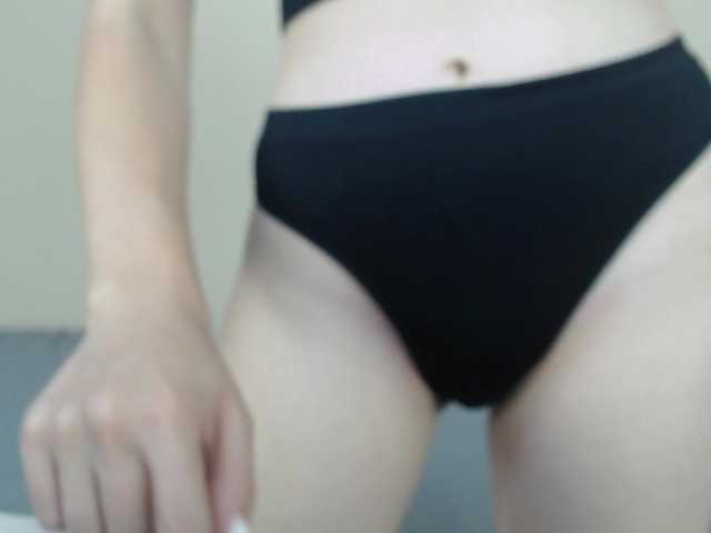 1mara11 Chatting Caucasian Foot Fetish Dancing Stripping Girl Woman