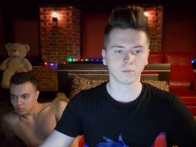 Alexxx_d Caucasian Webcam Model Cum On Ass Sucking Enjoying Fucking Medium Height Dicksucking Speaks Ukrainian Cum Inside Brunette Gay Couple Kissing Gay Green