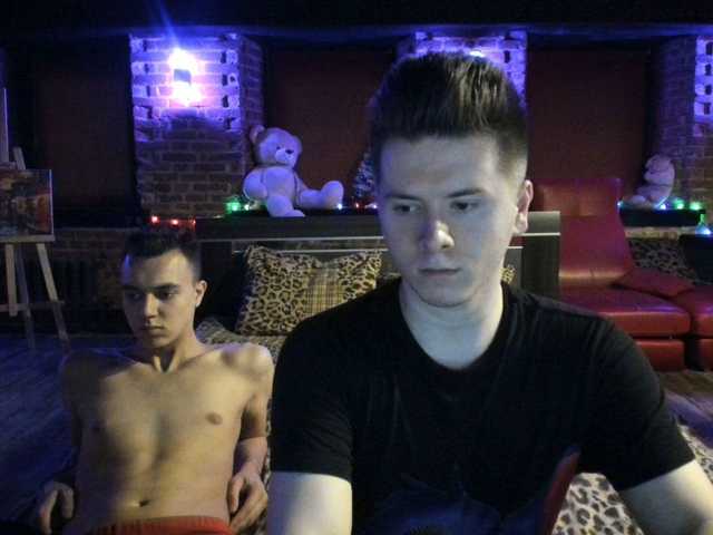 Alexxx_d Caucasian Webcam Model Cum On Ass Sucking Enjoying Fucking Medium Height Dicksucking Speaks Ukrainian Cum Inside Brunette Gay Couple Kissing Gay Green