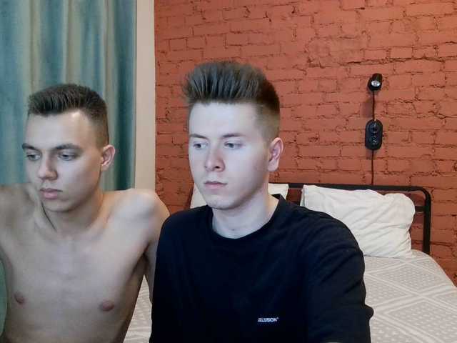 Alexxx_D Medium Cock Guy Games White Green Eyes Cock Sucking Webcam