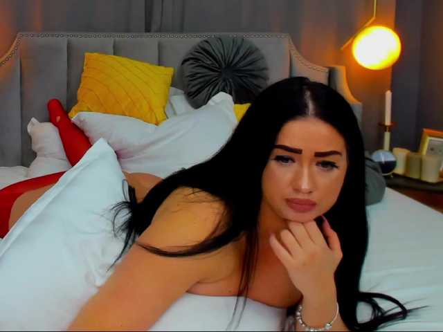 Cam Model AmayaBrexton Medium Height Cum In Mouth Sucking Swallowing Stripping