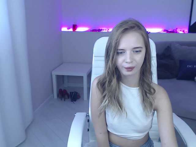 Ameliya-light Webcam Webcam Model White Love Making Shaved Pussy Smoking