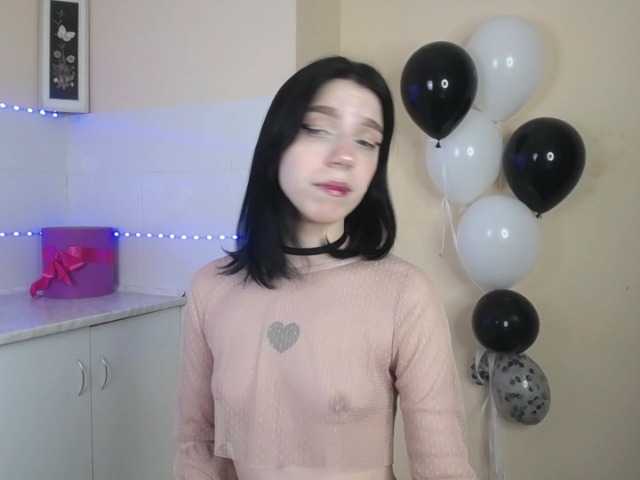 Cam Model AmyCute Flashing Massage Blowing Dreaming Pussyeating Cunnilingus