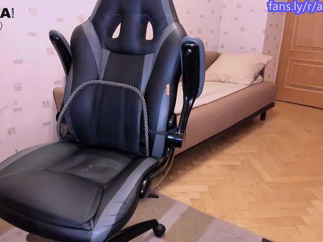 Antawn1 Speaks English Hd Cam Games Chatting Enjoying Fingering Caucasian White Guy Licking Webcam English Ohmibod Massage Large Cock Russian Anal Play European