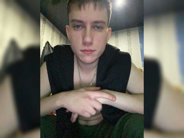 Cam Model YungCrazy Large Cock Webcam Model Young Man No Fucking Camshow