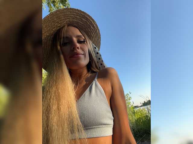 Blondinochkaa Camshow Squirt Speaks Russian Handjob Hd Cam Female Girl Dildo Play Fisting Medium Boobs Stripping Shaved Pussy Pussyfucking Webcam Model