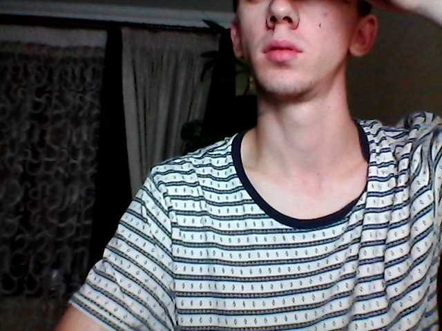 Cam Model BradHardAx Dreaming Bisexual Brunette Guy Jerking Tall Handjob