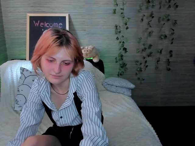 Cam Model CareyBy Blowjob English Brown Eyes Medium Ass Using Vibratoy Games