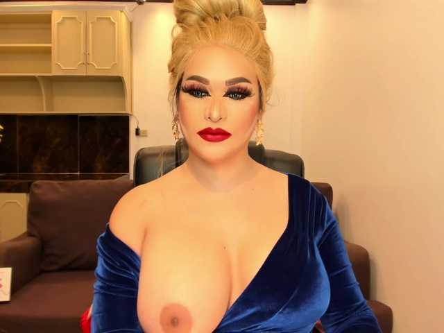 Cock4sucking Young Shemale King Of The Room Brown Eyes Asian Blonde
